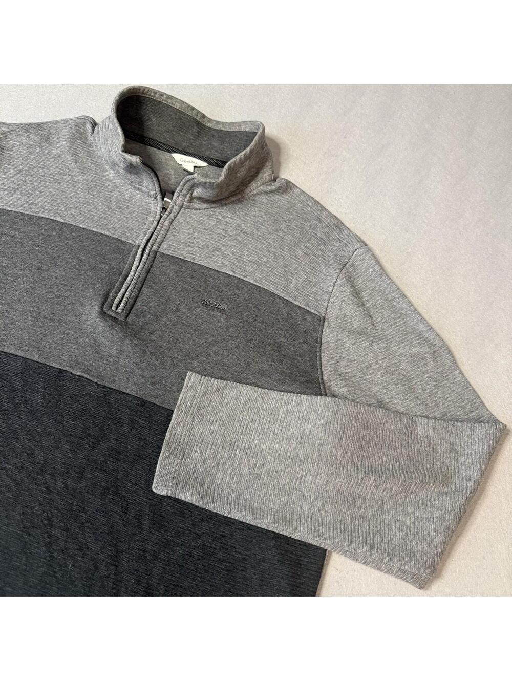 Calvin Klein Men's Quarter Zip Pullover‎ Large Gray Colorblock Sweater Casual